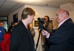 Arnhem, 20 April 2008 Kompetitiewedstrijd Vitesse-PSV, eindstand 0-1 Seizoen 2007/2008
PSV Landskampioen
Wim Kieft in gesprek met Kees Jansma