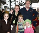 Rotterdam 25 november 2007
Premiere Feest van sinterklaas in ahoy. Yolande Adriaansens ex Prins Willem Alexander met man Kasper klinkhamer en hun kinderen