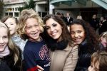 Amsterdam 5 november 2008
Yolanthe Cabau v Kasbergen op school met kinderen voor goed doel Stop kindermisbruik. Maxim en Joelle Gullit et Yolanthe
Peter Smulders bv