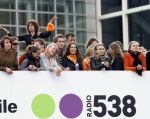 Amsterdam 30 april 2008
Het eerste optreden van Jan Smit na zijn operatie tijdens het radio 538 spektakel op koninginnedag. Jan heeft 8 maanden niet mogen zingen . Yolanthe Cabau v Kasbergen was er natuurlijk bij.
Peter Smulders bv
