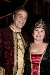 Amsterdam 21 december 2008
House warm party van Jan Smit en Yolanthe Cabau v Kasbergen. Iedereen is verkleed in kleding uit sprookjes. Moeder Yolanthe met man
Peter Smulders bv