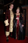 Amsterdam 21 december 2008
House warm party van Jan Smit en Yolanthe Cabau v Kasbergen. Iedereen is verkleed in kleding uit sprookjes. Moeder Yolanthe met man
Peter Smulders bv