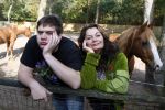 Bosch en Duin 11 oktober 2007
Belinda Meuldijk en haar zoon Yoshi de Nijs  in de tuin met paarden en hondjes.