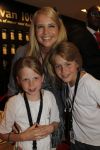 Amsterdam 22 mei 2010
Toppers in de arena met Rene Froger Gerard Joling Jeroen v d Boom en Gordon. Linda de Mol met kinderen Julian en Noah
Peter Smulders bv