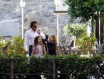 Ibiza 2 mei 2010
Marco Borsato met Leontien Luca Jada Senna en moeder Mary Borsato op vakantie op ibiza.
Peter Smulders bv