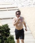 Ibiza 2 mei 2010
Marco Borsato met Leontien Luca Jada Senna en moeder Mary Borsato op vakantie op ibiza.
Peter Smulders bv