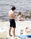 Ibiza 2 mei 2010
Marco Borsato met Leontien Luca Jada Senna en moeder Mary Borsato op vakantie op ibiza.
Peter Smulders bv