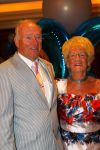 Noordwijk, 2 Mei 2010 Hotel van Oranje, Feest Gerard Joling t.g.v.
het 25 jaar artiesten jubileum
Moeder Gerard Joling met partner
Foto Peter Smulders BV