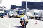 Noordwijk en Schiphol 19 mei 2010
Vertrek Nederlands elftal met vrouwen en kinderen naar Oostenrijk voor trainingskamp ivm WK voetbal. spelersbus met politie
Peter Smulders bv