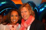 Noordwijk, 2 Mei 2010 Hotel van Oranje, Feest Gerard Joling t.g.v.
het 25 jaar artiesten jubileum
Patty Brard met partner
Foto Peter Smulders BV