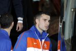 Noordwijk en Schiphol 19 mei 2010
Vertrek Nederlands elftal met vrouwen en kinderen naar Oostenrijk voor trainingskamp ivm WK voetbal. Robin v Persie met zijn vrouw Bouchra en kinderen Shaqueel en Dina
Peter Smulders bv