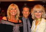 Noordwijk, 2 Mei 2010 Hotel van Oranje, Feest Gerard Joling t.g.v.
het 25 jaar artiesten jubileum
Saskia en Serge met Sjoukje Smit
Foto Peter Smulders BV