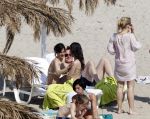 Ibiza 2 mei 2010
Wessel v Diepen en Daphne Bunskoek op vakantie op ibiza samen met India en Erik de zwart en zijn gezin.
Peter Smulders bv