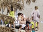 Ibiza 2 mei 2010
Wessel v Diepen en Daphne Bunskoek op vakantie op ibiza samen met India en Erik de zwart en zijn gezin.
Peter Smulders bv