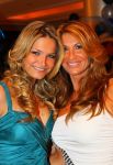 Noordwijk, 2 Mei 2010 Hotel van Oranje, Feest Gerard Joling t.g.v.
het 25 jaar artiesten jubileum
Yvonne Dubbelboer met haar oudste dochter
Foto Peter Smulders BV