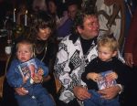 Andre Hazes
21 September 1999 CD uitreikingSamen met Rachel en de kinderen
Foto Peter Smulders BV