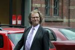 Amsterdam 27 mei 2011
Andre Rieu met op de achtergrond zijn zoon pierre.
Peter Smulders bv