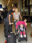 Schiphol 10 juni 2011
Nederlands elftal arriveert op schiphol. Arjen Robben met vrouw en kinderen
Peter Smulders bv