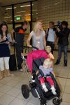 Schiphol 10 juni 2011
Nederlands elftal arriveert op schiphol. Arjen Robben met vrouw en kinderen
Peter Smulders bv