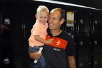 Schiphol 10 juni 2011
Nederlands elftal arriveert op schiphol. Arjen Robben met vrouw en kinderen
Peter Smulders bv