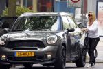 Amsterdam 10 mei 2011
Connie Breukhoven met har nieuwe mini countryman.
Peter Smulders bv