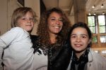 Amsterdam, 12 Mei 2011 Presentatie Magazine BASTA
Fajah Lourens met haar kinderen
Foto Peter Smulders BV
