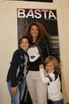 Amsterdam, 12 Mei 2011 Presentatie Magazine BASTA
Fajah Lourens met haar kinderen
Foto Peter Smulders BV