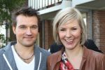 Volendam, 18 Oktober 2010
Uitreiking nieuwe Cd van de band Mon Amour
Zangeres Linda Schilder met zanger Peter de Haan
Foto Peter Smulders BV