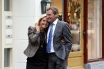 Laren 16 mei 2011
Opening Hastens winkel door oa Mariska v Kolck en haar nieuwe vriend Edgar Peer.
Peter Smulders bv