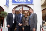 Laren 16 mei 2011
Opening Hastens winkel door oa Mariska v Kolck en haar nieuwe vriend Edgar Peer.
Peter Smulders bv