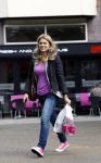 Amsterdam 20 mei 2011
Nicolette v Dam doet boodschappen.
Peter Smulders bv