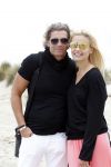 Ibiza 3 juni 2011
Mark v d Loo en Robine v d Meer trouwen op het eilandje Es Palmador in de buurt van ibiza.. Ze kwamen met de boot Cala Minor daar naartoe. Peter Bakker met zijn vrouw Natasha Poly
Peter Smulders bv