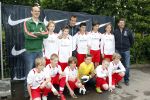 Beverwijk 29 mei 2011
Rafael Sylvie en Damian v d Vaart bij het voetbaaltournooi dat rafael elk jaar organiseert.
Peter Smulders bv