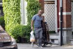 Amsterdam 6 mei 2011
Ronald de Boer op weg naar het huis van zijn vriendin Suze v Rozelaar. Suze komt 2 minuten later.
Peter Smulders bv