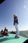 Lemmer, 4 Juli 2011
De SKS skutsjes zijn samen met de skutsjes uit de A-klasse van de IFKS ingedeeld in Klasse 1 Als fotograaf aan boord van de STRIIDBER met schipper Siebo Zijsling | uit Ijlst
Foto Peter Smulders BVâ€¨ (2-2-7)