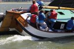 Lemmer, 4 Juli 2011
De SKS skutsjes zijn samen met de skutsjes uit de A-klasse van de IFKS ingedeeld in Klasse 1 Als fotograaf aan boord van de STRIIDBER met schipper Siebo Zijsling | uit Ijlst
Foto Peter Smulders BVâ€¨ (2-2-7)