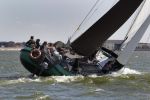 Lemmer, 4 Juli 2011
De SKS skutsjes zijn samen met de skutsjes uit de A-klasse van de IFKS ingedeeld in Klasse 1 Als fotograaf aan boord van de STRIIDBER met schipper Siebo Zijsling | uit Ijlst
Foto Peter Smulders BVâ€¨ (2-2-7)