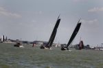 Lemmer, 4 Juli 2011
De SKS skutsjes zijn samen met de skutsjes uit de A-klasse van de IFKS ingedeeld in Klasse 1 Als fotograaf aan boord van de STRIIDBER met schipper Siebo Zijsling | uit Ijlst
Foto Peter Smulders BVâ€¨ (2-2-7)