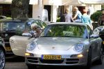 Amsterdam 1 juni 2011
Victoria Koblenko stapt in porsche van haar ex vriend Chevchenko.
Peter Smulders bv