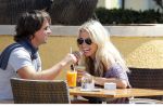 ibiza 6 juni 2011
Vivian Reys met haar nieuwe spaanse vriend .
Peter Smulders bv