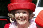 Amstelveen 6 mei 2011
Opnames tv serie over koningin Beatrix met in de hoofdrollen Willeke v Ammelrooy ( Beatrix) Bastiaan Ragas (Prins Willem Alexander) en Katja Herbers (Maxima).
Peter Smulders bv