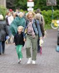 Loenen 26 mei 2011
Yvon jaspers loopt avondvierdaagse met haar dochter Keesje.
Peter Smulders bv
