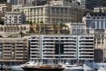 Monaco 7 mei 2012
Connie Breukhoven en haar nieuwe vriend Ben Angelier vier met zijn kinderen en vrienden zijn 60e verjaardag. Ze vertrekken bij zijn huis / appartement met rolls royce cabrio.
Peter Smulders bv
