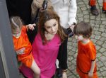 Lausanne, 17 en 18 Mei 2012
Trainingskamp Nederlands elftal op weg naar EK 2012
Robin v Persie samen met zijn vrouw Bouchra v Persie en hun kinderen
Foto Peter Smulders BV