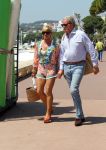 Cannes 10 mei 2012
Connie Breukhoven met haar nieuwe vriend Ben Angelier bij de strandtent van het Carlton Hotel in Cannes.
Peter Smulders bv