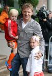 Amsterdam 4 juni 2012
Vertrek Nederlands elftal v.a. het Hilton hotel naar het EK in Oekraine en Polen.
Dirk Kuyt met zijn gezin
Peter Smulders bv