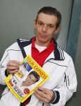 Amsterdam, 14 Juni 2012
Uitreiking eerste exemplaar Tour Express met hoofdredacteur Louis Bovee

Foto Peter Smulders BV