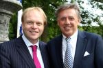 Breukelen 12 juni 2012
Haringparty op Neijenrode. Frits Huffnagels en Ed Nijpels
Peter Smulders bv