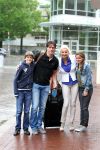 Amsterdam 4 juni 2012
Vertrek Nederlands elftal v.a. het Hilton hotel naar het EK in Oekraine en Polen.
Ernest Faber met zijn vrouw Christelle Faber en hun kinderen
Peter Smulders bv