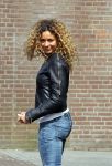 Hoofddorp 14 mei 2012
Fajah Lourens op weg om haar tatoo weg te laten laseren.
Peter Smulders bv